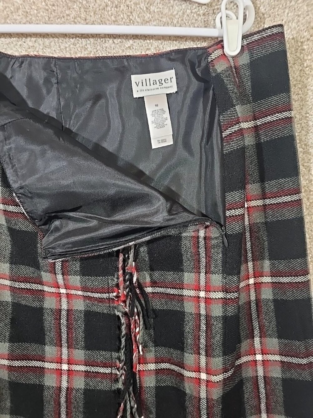 Villager Liz Claiborne Wool Blend Pencil Skirt Lined Plaid Fringe Long Women 16 - Picture 6 of 9